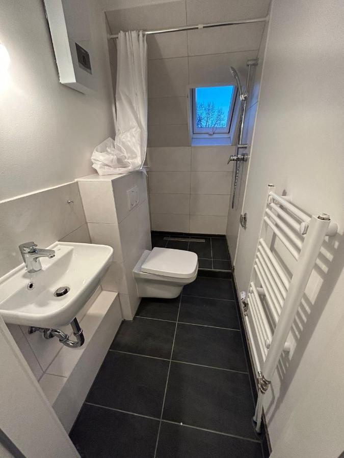 Top Monteurzimmer Duisburg Luaran gambar